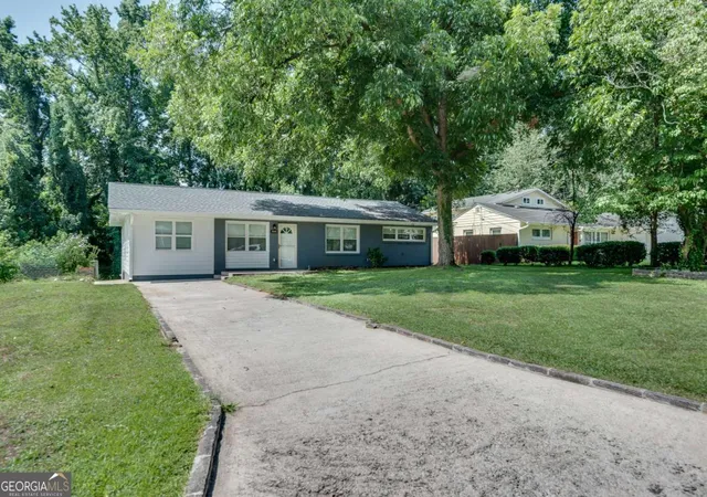 3rd image of 3045 Lindon Ln, Decatur, GA 30033 | MLS# 10813690