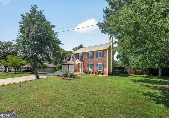 Photo 3 of Single family home for sale at 1591 Willow Bend Wy, Snellville, GA 30078 | MLS# 10785283 | Listing updated on 2026-08-23