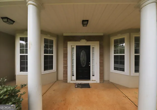 Photo 2 of Single family home for sale at 3011 Sarah Ln, Griffin, GA 30224 | MLS# 10814288 | Listing updated on 2026-09-02