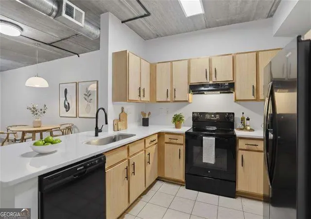 Photo 4 of Condo for sale at 800 Peachtree St NE #2104, Atlanta, GA 30308 | MLS# 10828545 | Listing updated on 2026-09-19
