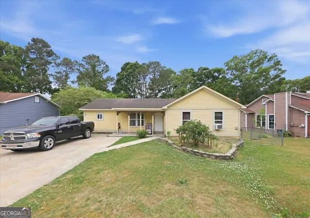 image of 10391 Wrens Dr, Jonesboro, GA 30238 | MLS# 10738513