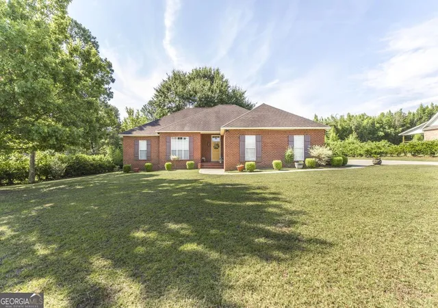 3rd image of 201 Foxridge Dr, Dublin, GA 31021 | MLS# 10802747