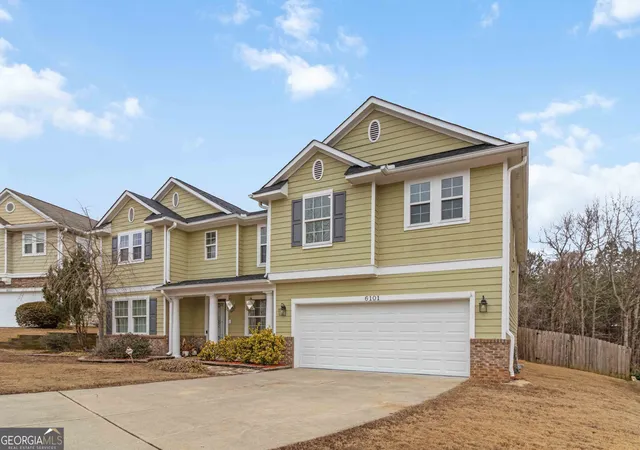 2nd image of 6101 Sparkling Cove Ln, Buford, GA 30518 | MLS# 10818030