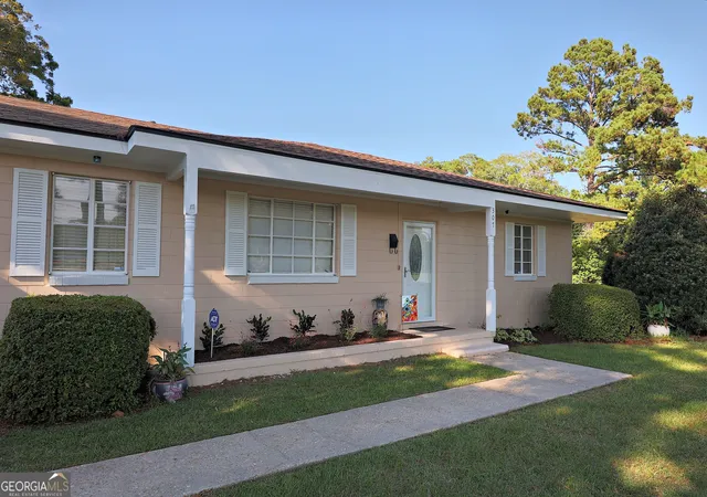 Photo 4 of Single family home for sale at 307 Varnedoe St, Thomasville, GA 31792 | MLS# 10730354 | Listing updated on 2026-09-03