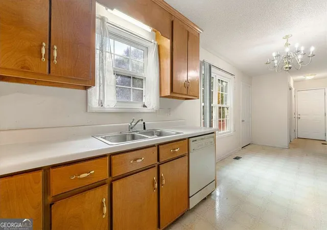 Photo 2 of Single family home for sale at 1480 E Broad St, Athens, GA 30601 | MLS# 10775089 | Listing updated on 2026-09-04