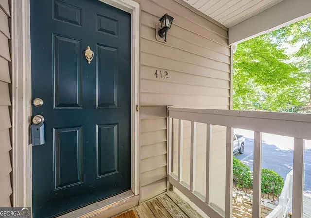 Photo 3 of Condo for sale at 412 Teal Ct, Roswell, GA 30076 | MLS# 10779529 | Listing updated on 2026-10-08