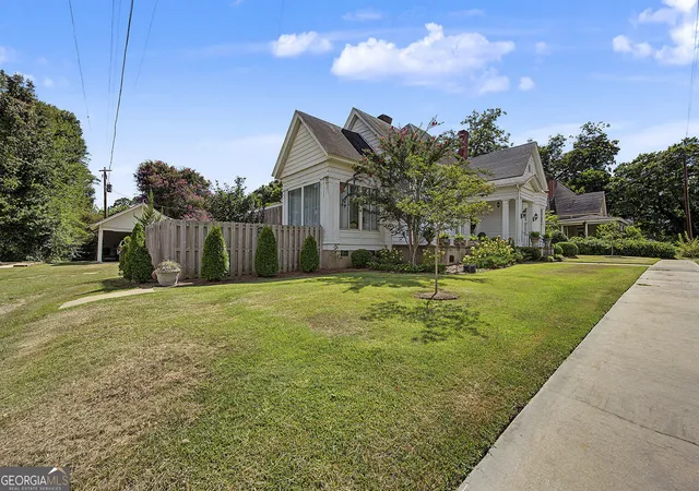 Photo 2 of Single family home for sale at 433 Church St Ne, Dawson, GA 39842 | MLS# 10827366 | Listing updated on 2026-09-06