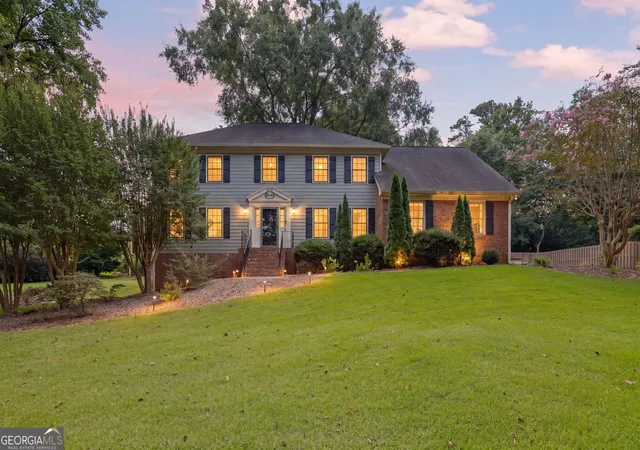 Photo 2 of Sale Pending at 3856 Cynthia Wy Sw, Lilburn, GA 30047 | MLS# 10834096 | Listing updated on 2026-09-15