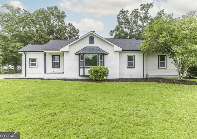 Photo 1 of Sale Pending at 7498 Columbus Rd, Lizella, GA 31052 | MLS# 10807886 | Listing updated on 2026-08-19