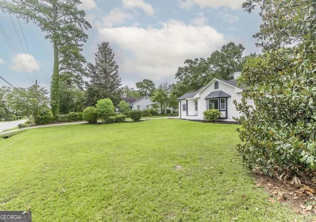 Photo 4 of Sale Pending at 7498 Columbus Rd, Lizella, GA 31052 | MLS# 10807886 | Listing updated on 2026-08-19
