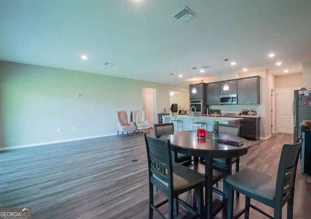 Photo 3 of Single family home for sale at 123 Breakwater Loop, Kingsland, GA 31548 | MLS# 10811872 | Listing updated on 2026-08-26