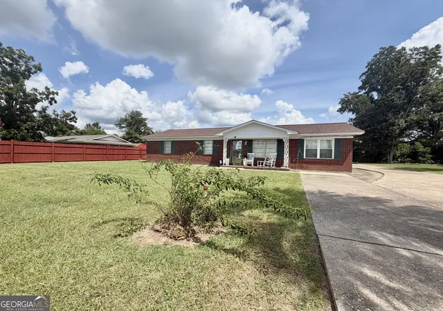 Photo 1 of Single family home for sale at 76 Burkett's Ferry Rd, Hazlehurst, GA 31539 | MLS# 10826933 | Listing updated on 2026-10-08