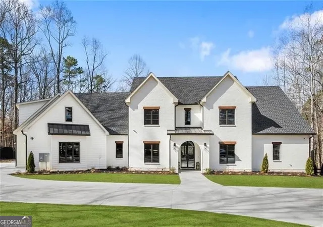 Homes for sale in Milton, GA | 2309 Dinsmore Rd, Milton, GA 30004 | MLS# 10780900