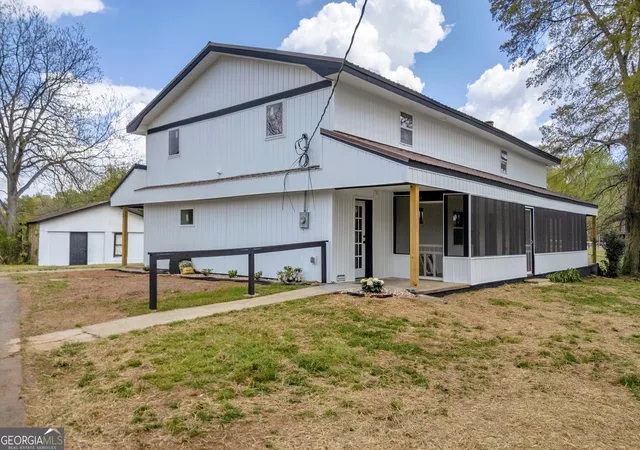 Photo 3 of Single family home for sale at 8606 Holly Springs Rd, Maysville, GA 30558 | MLS# 10805552 | Listing updated on 2026-09-10