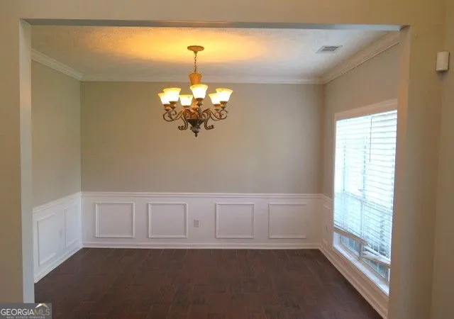 Photo 4 of Single family home for sale at 6800 Palace Ln, Fairburn, GA 30213 | MLS# 10828023 | Listing updated on 2026-09-11
