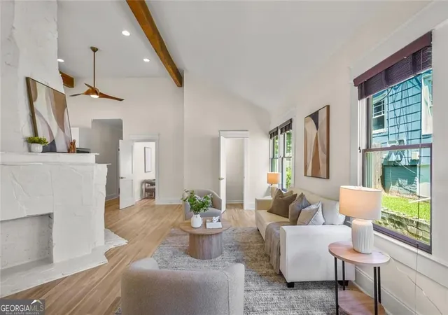 Photo 4 of Single family home for sale at 949 Beecher St Sw, Atlanta, GA 30310 | MLS# 10832813 | Listing updated on 2026-09-08