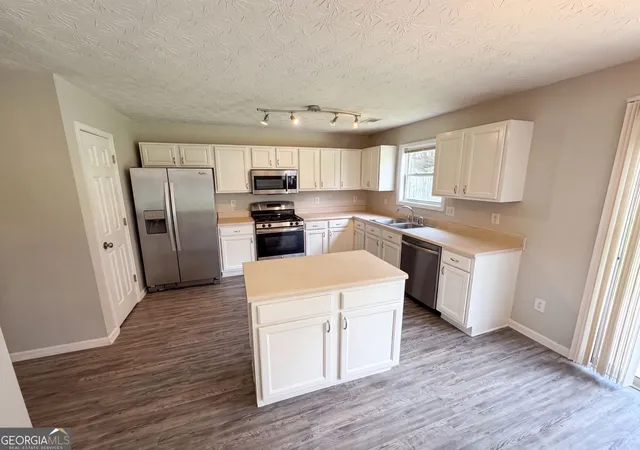 2nd image of 4636 Pine Acre Cir, Sugar Hill, GA 30518 | MLS# 10814233