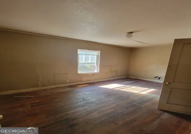 Photo 2 of Single family home for sale at 952 Walker Ave Se, Atlanta, GA 30316 | MLS# 10833822 | Listing updated on 2026-10-02
