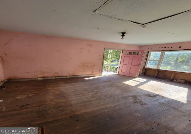 Photo 3 of Single family home for sale at 952 Walker Ave Se, Atlanta, GA 30316 | MLS# 10833822 | Listing updated on 2026-10-02