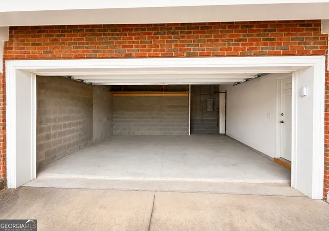 Photo 3 of Condo for sale at 1283 W Spring St Se, Smyrna, GA 30080 | MLS# 10817676 | Listing updated on 2026-09-13