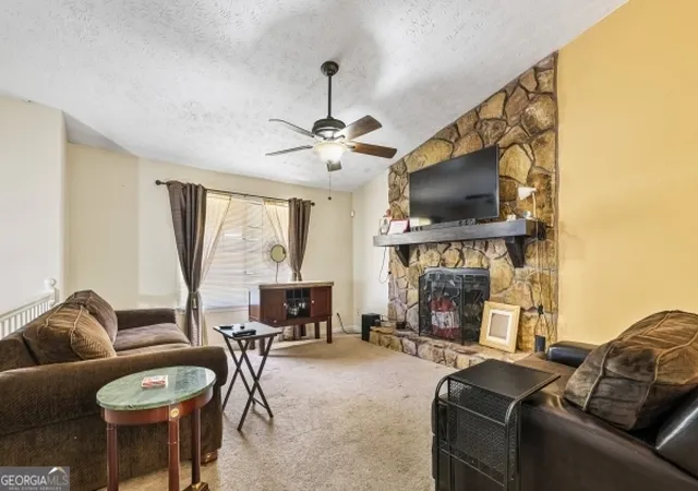 Photo 3 of Single family home for sale at 1197 Ridgeside Dr Nw, Acworth, GA 30102 | MLS# 10781602 | Listing updated on 2026-10-02