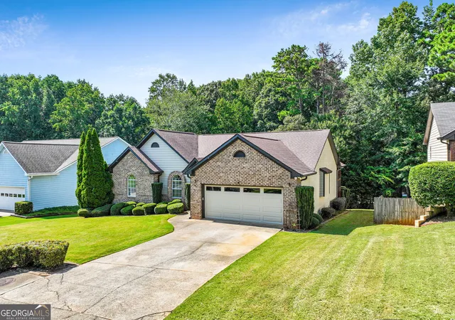 Photo 2 of Sale Pending at 2744 Sterling Dr Nw, Lawrenceville, GA 30043 | MLS# 10829883 | Listing updated on 2026-09-17