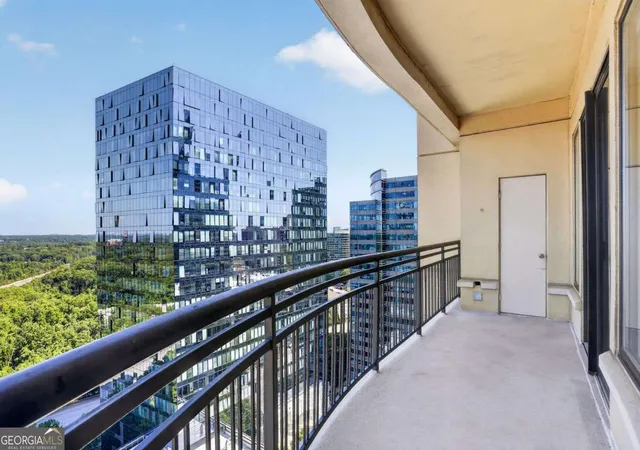2nd image of 3445 Stratford Rd Ne #2403, Atlanta, GA 30326 | MLS# 10825112