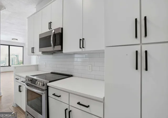 3rd image of 3445 Stratford Rd Ne #2403, Atlanta, GA 30326 | MLS# 10825112