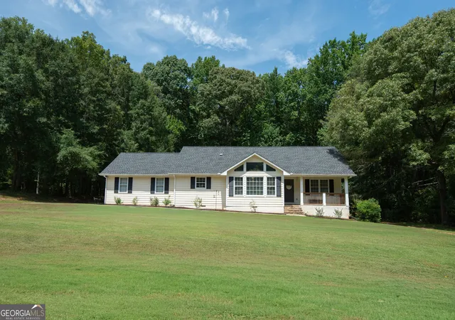 Photo 1 of Single family home for sale at 60 Carriage Gate Dr, Sharpsburg, GA 30277 | MLS# 10833731 | Listing updated on 2026-09-17