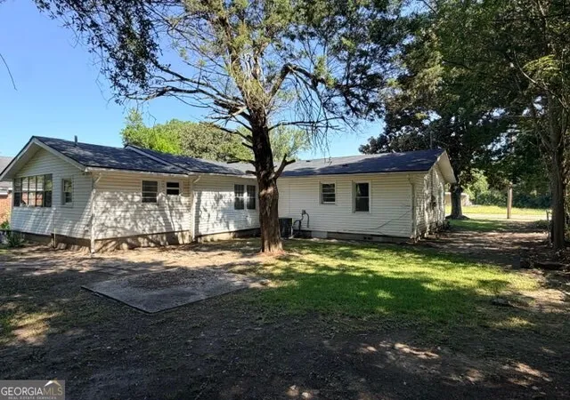 2nd image of 413 W Floyd, Sandersville, GA 31082 | MLS# 10827739