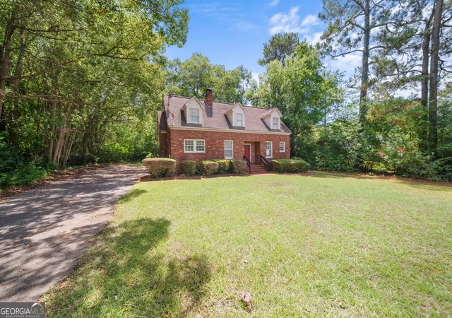 Photo 3 of Single family home for sale at 112 Park Ave, Statesboro, GA 30458 | MLS# 10825664 | Listing updated on 2026-08-27