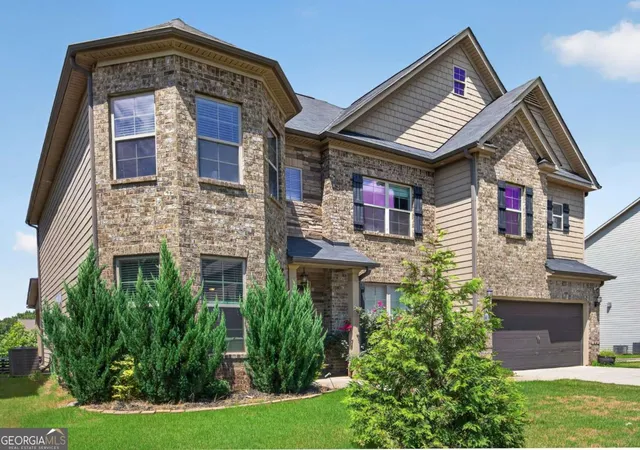 3rd image of 444 Lance View Ln, Lawrenceville, GA 30045 | MLS# 10805258