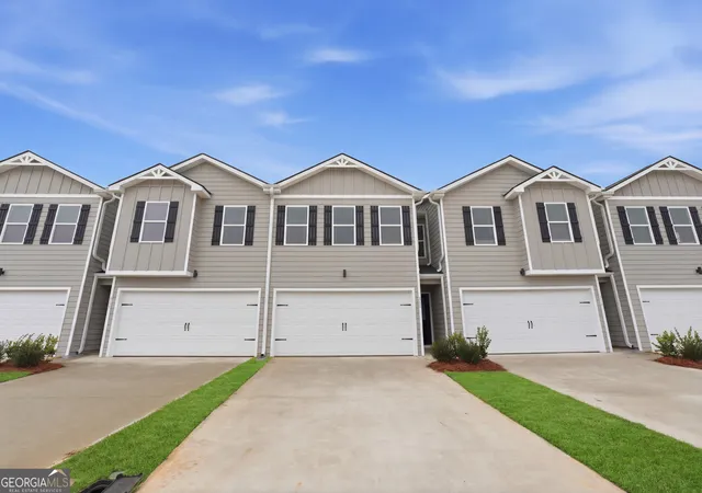 Homes for sale in Hogansville, GA | 216 Norchester Ave, Hogansville, GA 30230 | MLS# 10776687