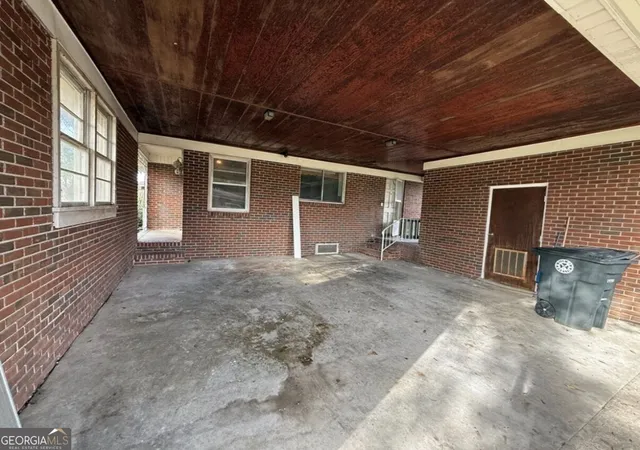 Photo 3 of Single family home for sale at 412 Roberson St, Dublin, GA 31021 | MLS# 10836825 | Listing updated on 2026-09-14