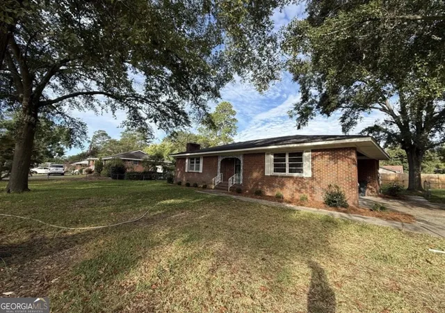 Photo 4 of Single family home for sale at 412 Roberson St, Dublin, GA 31021 | MLS# 10836825 | Listing updated on 2026-09-14