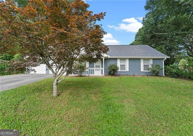 Photo 3 of Single family home for sale at 24 Green Acre Ln, Cartersville, GA 30121 | MLS# 10794554 | Listing updated on 2026-07-11