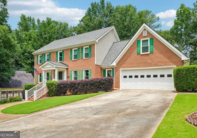 3rd image of 1184 Staples Dr Sw, Lilburn, GA 30047 | MLS# 10794724