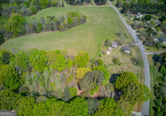 Photo 3 of Sale Pending at 1023 Poplar St, Monroe, GA 30655 | MLS# 10722811 | Listing updated on 2026-09-10