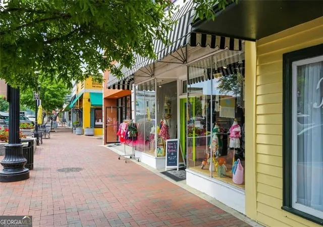 2nd image of 351 Washington Ave, Marietta, GA 30060