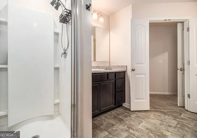 Photo 4 of Townhouse for sale at 5642 Union Pointe Dr, Union City, GA 30291 | MLS# 10806822 | Listing updated on 2026-10-29