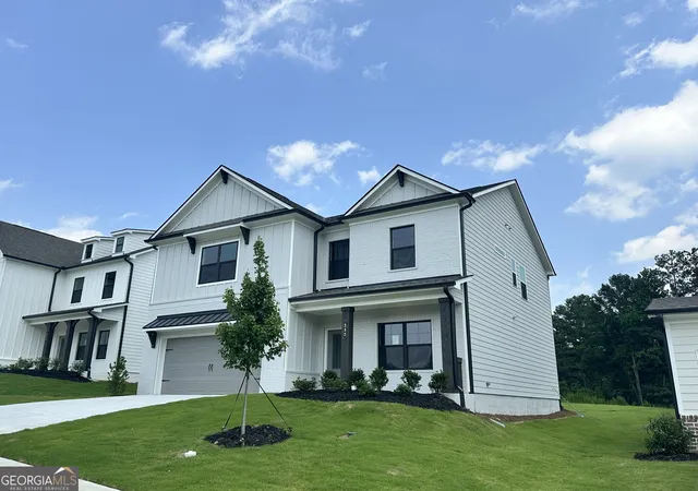 Photo 3 of Single family home for sale at 232 Wingate Dr, Winder, GA 30680 | MLS# 10764640 | Listing updated on 2026-08-31