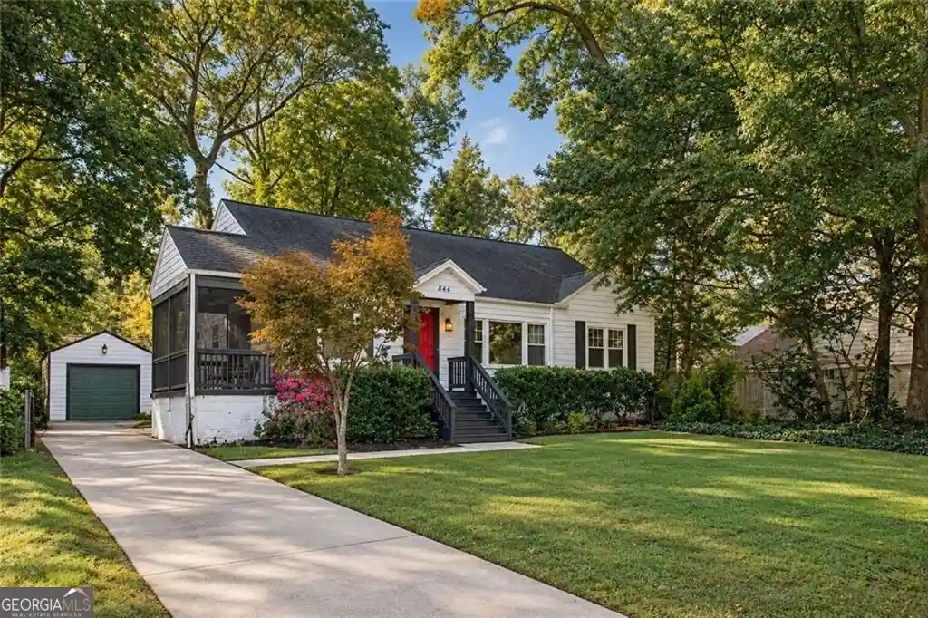 Photo 1 of Single family home for sale at 844 Blossom St Sw, Atlanta, GA 30310 | MLS# 10870346 | Listing updated on 2026-10-09