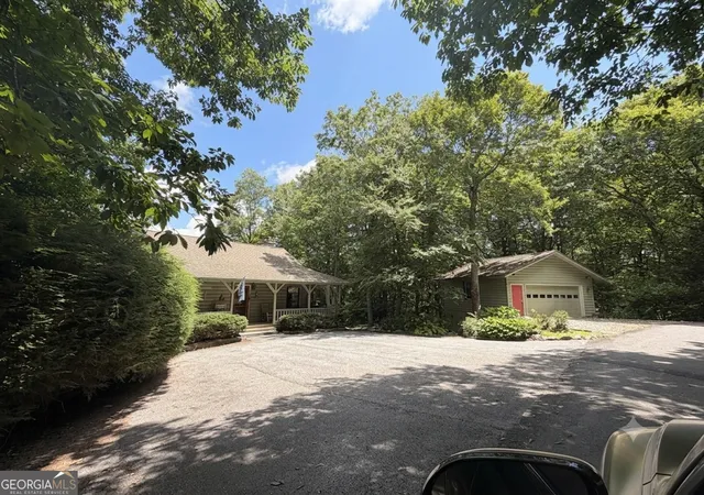 Homes for sale in Scaly Mountain, NC | 437 Highpoint Dr, Scaly Mountain, NC 28775 | MLS# 10707027