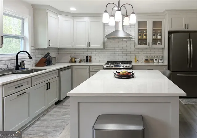 Photo 1 of Single family home for sale at 2448 Hillboro Cir Sw, Marietta, GA 30064 | MLS# 10716689 | Listing updated on 2026-04-28