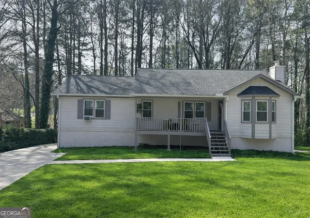 Photo 2 of Single family home for sale at 2448 Hillboro Cir Sw, Marietta, GA 30064 | MLS# 10716689 | Listing updated on 2026-04-28