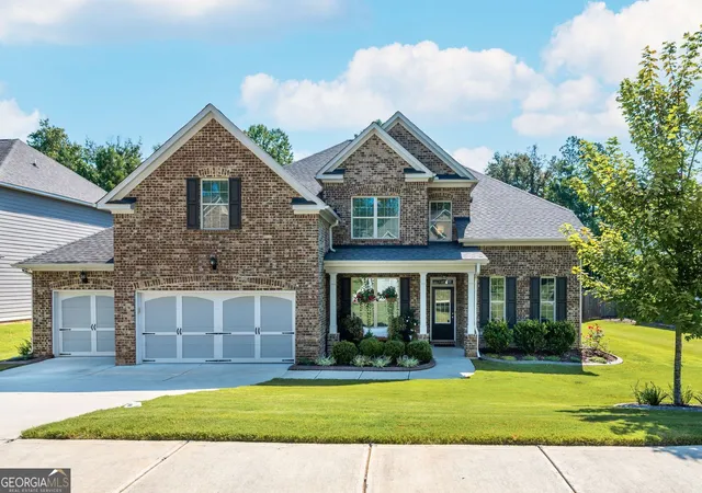 Photo 1 of Sale Pending at 189 Wentworth Cir, Villa Rica, GA 30180 | MLS# 10825783 | Listing updated on 2026-09-15