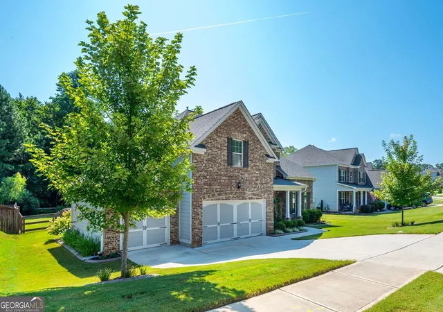 Photo 2 of Sale Pending at 189 Wentworth Cir, Villa Rica, GA 30180 | MLS# 10825783 | Listing updated on 2026-09-15