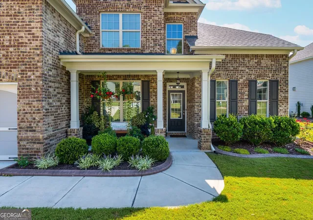 Photo 3 of Sale Pending at 189 Wentworth Cir, Villa Rica, GA 30180 | MLS# 10825783 | Listing updated on 2026-09-15