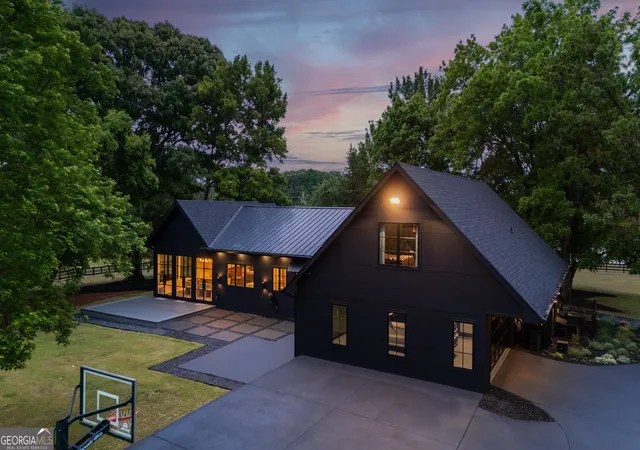 5th image of 1027 Fischer Road, Sharpsburg, GA 30277 | MLS# 10754886