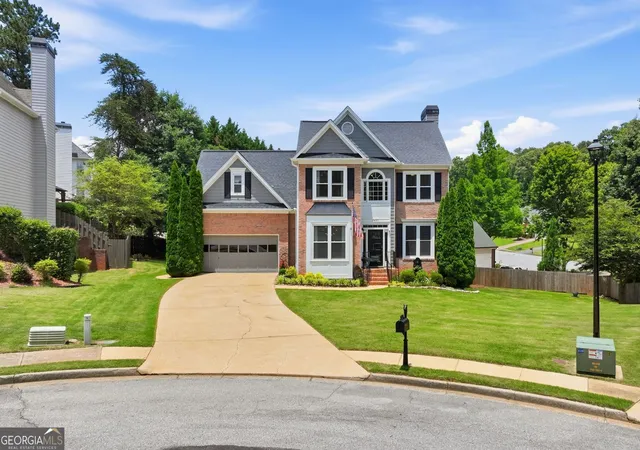 2nd image of 5437 Blue Cedar Dr, Sugar Hill, GA 30518 | MLS# 10776473